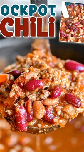 This Crockpot Chili is the ultimate comfort food—warm, hearty, and full of flavor. It is easy to prepare for a cozy night in and is best enjoyed when loaded with all your favorite toppings. 🥘 The Best Crockpot Chili Ingredients The Protein: 2 pounds ground beef, browned and drained. The Beans: 1 can (15 oz) dark red kidney beans, drained and rinsed. 1 can (15 oz) pinto beans, drained and rinsed. The Base: 1 can (28 oz) diced tomatoes, with juice. 1 can (15 oz) tomato sauce. 1 yellow onion, dice