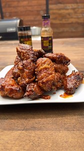 The best wings possible. Get the best with the @heygrillhey wing kit! Spice it up, dunk it, fry it and, finally, sauce it. We know it’s gonna get messy but don’t worry - little finger wipes come included. | Camp Chef