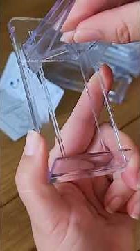 BOOKSHELVES BOOK DISPLAY || Simple tool to keep books upright on your #bookshelf