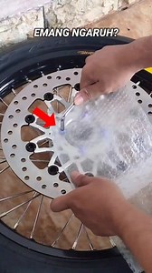 Emange ngaruh to ji🗿 #nut #titanium #disc #brake #reelsvideo #silver #cnc #reels #floating #cakram #caliper #brembo | Tiger Modifikasi Nganjuk