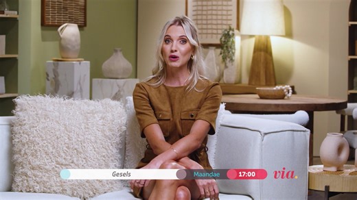 74 reactions | Leandie du Randt gesels met Reynard Slabbert en Sandi Schultz oor weerloos wees. Herman Lensing maak spek-aspersies met groenbone wat die hoogtepunt van enige braaitafel sal wees, en dr. van Drünick gee advies sodat jy die handwaaier koebaai kan waai. Kyk #Gesels elke Saterdag om 18:00 op #ViaDStv147.​ Met heruitsendings Woensdae om 18:30 en Donderdae om 21:00. ​ Met trots ondersteun deur Lamelle Research Laboratories | VIA TV | Facebook