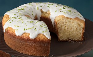 Bolo de iogurte fofinho e fácil: faça esta receita em casa