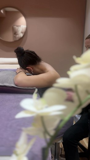 2.5K views · 28 reactions | Nurturing touch, personalized care: Our clinic specializes in pregnancy massage, embracing every milestone #pregnancymassage #motherhoodjourney | ISIS Clinic | Facebook