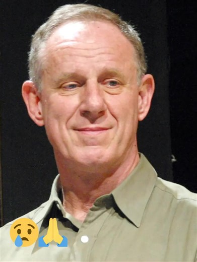 😢🙏 Znajoma twarz z „House of Cards” i „Treme” po cichu odeszła – Dan Ziskie, którego subtelna obecność pozostawiła trwały ślad, zmarł w wieku 80 lat. 😔 To, co czyniło go kimś więcej niż tylko postacią, to jego artystyczna wizja i życie poza ekranem. Jesteście ciekawi, kim naprawdę był i jakie dziedzictwo po sobie pozostawił? Pełny hołd czeka w komentarzach 👇👇👇 | Słodki uśmiech