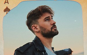 Videoclip: Dani Fernández nos sumerge en su clima tropical ¡y nos encanta! - Cadena Dial