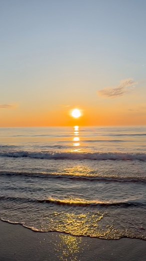 Venus and the Crescent Moon Hanging Together at Sunrise with Beautiful Sea Waves! #sunrise #seawaves #Venus #crescentmoon #BeachLife | Salisbury Sunrises