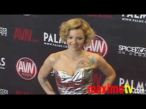 Belladonna AVN AWARDS 2010 Arrivals