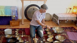 7 Tibetan Bowl Tips To Reduce Anxiety, Depression & Pain