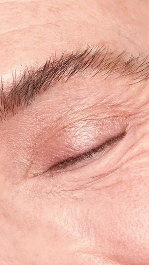 Get fanned-out lashes in the blink of an eye with Warrior Princess Mascara from #FLOWERBeauty! Grab yours today from @cvs_beauty! #LetsPlay | FLOWER Beauty