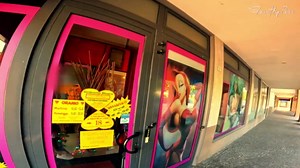 SEXYSHOP DONNADIKUORI: I show my hard cock to the saleswoman of the shop