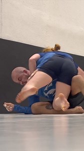 177K views · 451 reactions | Half Guard Safety Position Top of half guard position to start working to advance top position: getting to ¾ mount, pressure pass to mount or use other techniques to get to side control. Overhook or reverse overhook far arm, keep foot to their butt #brazilianjiujitsu #realizebjjlife #jiujitsuclips #queenofthenorth #crystalnadeaubjj #crystalnadeaumma | Realize BJJ Life | Facebook