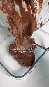 CONSTIPATED? 🚽Try these constipation brownies that will get you loosened up and regular again! WHY DOES THIS WORK? Pears are a natural laxative due to their higher fructose content and the presence of sorbitol which is a sugar alcohol that is not well-absorbed and draws water to the colon, making stools soft and easy to pass. - nut free - egg free - dairy free - grain free - gluten free - refined sugar free - vegan - paleo Ingredients: 3 small pears (about 1 1/2 cups pureed) 3 scoops of @bethan