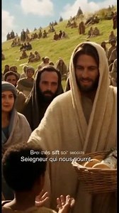 la multiplication des pains bible 7 La multiplication des pains est un miracle majeur raconté dans les quatre Évangiles (Matthieu, Marc, Luc, Jean), où Jésus nourrit des foules immenses avec très peu de nourriture (souvent cinq pains et deux poissons), illustrant son pouvoir divin et préfigurant l'Eucharistie, le pain spirituel et la vie éternelle. Il y a au moins deux récits principaux (cinq pains/deux poissons, puis sept pains/quelques poissons) qui soulignent l'abondance, le partage et l'invi