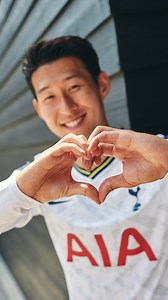 894K views · 49K reactions | 2025 me ha partido el corazón. El adiós de Diogo Jota y Miguel Ángel Russo, la marcha de Modric o la de Son… #2025 #diogojota #messi #son #miguelangelrusso #superacion #futbol #deporte | Iker Ruiz del Barco | Facebook