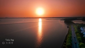 Changzhou is a city where water holds a soul. #TaihuBay #GeLake #TianmuLake #ChangdangLake #Lakes #ViewofChangzhou #常州 | Charming Changzhou