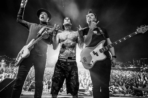 Así sonarían las canciones de Blink-182 en una comedia musical