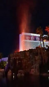 STILL one of the best shows in Las Vegas 🌋 | Jacobs Life in Vegas