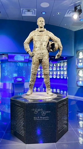 On #VeteransDay, we honor those who have served and defended our freedom to explore. 🚀🇺🇸 Of 370 NASA astronaut candidates, 212 have military roots, carrying their experience into the cosmos. 🧑‍🚀🎖️ | Kennedy Space Center Visitor Complex