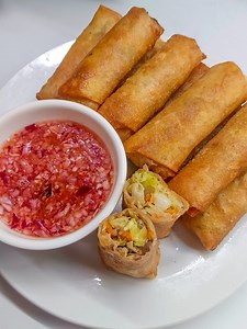 8.9K views · 62 reactions | NASUBUKAN MO NA BA ANG GANITONG LUMPIANG GULAY NA MAY KESO? ✨ #lumpia #lumpianggulay #springroll #reelsvideoシ #reelsfypシ #reels #reelsviralシfb #reelsviral | TeeSpoon | Facebook