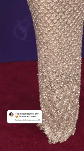 We couldn’t agree more. 🤍 #JenniferAniston will FOREVER be that girl. ♾️ #EMMYs 🔗: http://bit.ly/3Xk3LTu | E! News