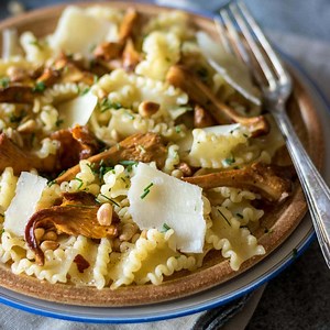 30-Minute Autumn Mushroom Pasta