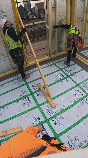 POV of erecting first floor walls on a timber frame house ##framer##carpenter##timberframing##framing##framing##timberframe##carpentry##fyp##newbuild##framingconstruction##professional##wood##construction##buildingsite##site##senco | Framer Chez