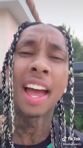 Bella Poarch vibing with Tyga!!!