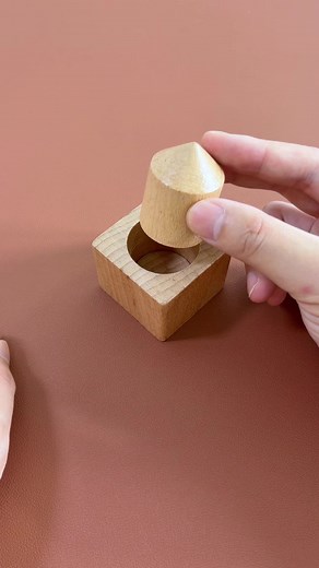Cylinder Puzzle: How to Remove the Cylinder from the Box