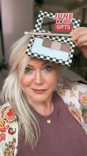 6.7K views · 55 reactions | Happy Birthday to me means gifts for you (if you HOST a class!) It’s the easiest way to get free makeup! xo  | Mature Wellness Made Simple | Facebook