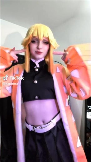 Genderbend Zenitsu Cosplay (Demon Slayer)