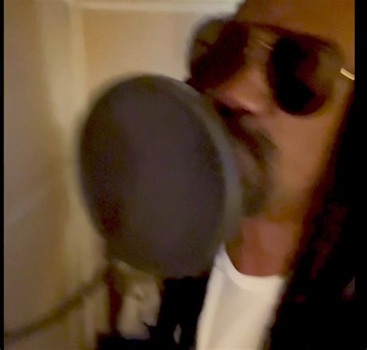 On a reggae vibes with producer Sleepy last night 🔥🔥🔥🔥👊🏾👊🏾 | General Levy