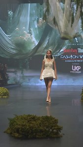 In a mesmerising ode to birds-especially the hummingbird-Aves by Anusha Reddy emerged as a timeless collection that embodied effortless movement, lightness, and refined elegance. Each piece in this ethereal collection showcased feather-like embellishments, structured bodices, and fluid skirts that flowed with grace. Aves harmoniously blended modern design with the enduring beauty of nature, crafting garments that celebrated the breathtaking allure of flight and the fluidity of movement. The coll