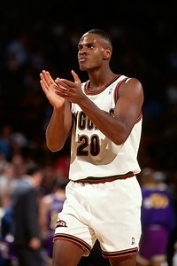 This is one of the nastiest Blocks in NBA history by Laphonso Ellis vs Brian Davis🔥 #90s #NBA #block | Two Three Gaming