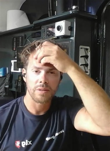 Belgian sailor Jérôme Delire. With over 100,000 nautical miles sailed and a deep-seated passion for the ocean, Jérôme brings a wealth of experience and a profound love for solo sailing to the event. Born in Brussels in 1985 into a family of musicians and artists, Jérôme Delire’s affinity for the sea emerged early in his life. From his first experiences sailing an Optimist at the age of 7, to completing a circumnavigation of the globe via the Equator in 2019. Jérôme's journey has been marked by n