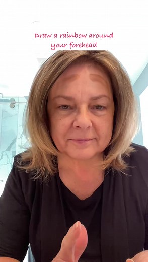 Contour after 60… of course! This helps define your face, gives you cheekbones again. #contourtips #matureskinmakeup #matureskin #over60makeup #makeupformoms #over60makeover #ageinggracefully #babyboomers | Beverly Soutar