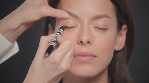 Endless Summer tutorial… watch and get the look! | Sisley Paris | Facebook
