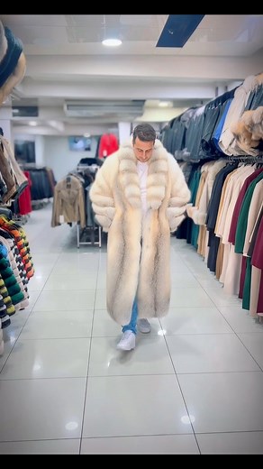 100% Real Fox Fur🔥 Special Order from Our Customer❤️ Do you want to buy a quality product?☺️ We produce the best quality products specially for you in our business.📐✂️ We carefully prepare them in the size and color you want.🧥 International shipping time is only 3-4 days, you can send a DM message for more detailed information.🎁✔️ For more information and order you can write whatsapp ☎️ 905369253273 📞 🎨We Can Do All Color And Size✂️ 🌍 Fast Shipping Worldwide📦 👉 Follow @sinanfur✔️ . . .