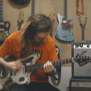 The FUZZ WAR kill-all circuit explodes the meanest, nastiest, most insane distortion to make you the ruler of the fuzz universe. | Death By Audio Effects