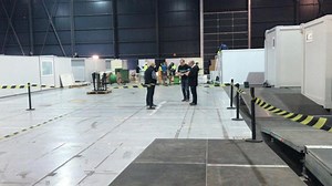 El hospital de la Feria de Muestras de Gijón, con 144 camas, prácticamente terminado