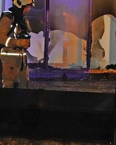 Bankstel vat vlam in pand in Nooitgedacht, bewoner ademt rook in