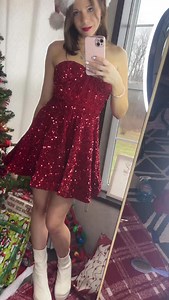 4.9K views · 686 reactions | #fy #models #christmas #shorts | Kacis Page | Facebook