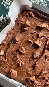 These Loaded Reese Brownies are a brownie lovers dream! 🍫 Ingredients for Resse Brownies: - 1 cup melted butter - 1/2 cup semi sweet chocolate chips - 1 cup white sugar - 1 cup brown sugar - 3 large eggs - 1 tbsp vanilla extract - 1 tbsp coffee - 1/2 cup cocoa powder - 1 and 1/4 cup all purpose flour - 1/4 tsp salt Bake at 350F for 40-45 minutes and then enjoy! | Brooki Bakehouse