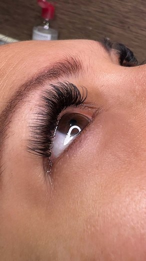 Ready, set, flutter! Transitioning lashes to fabulous! 👁️ Eyelash Extensions by Eyelash Technician @namrataname8 𝐁𝐎𝐎𝐊 𝐘𝐎𝐔𝐑 𝐀𝐏𝐏𝐎𝐈𝐍𝐓𝐌𝐄𝐍𝐓 𝐓𝐎𝐃𝐀𝐘! 𝗕𝗮𝗻𝗱𝗿𝗮📍: Sagar Fortune, Ground Floor/First Floor, Waterfield Road, Off to Linking Road, Bandra West, Mumbai 400050. ☎ Call us on 7208999911 or 8976228999 𝗣𝗼𝘄𝗮𝗶📍: G-3, Ground floor, Delphi ‘A’ Wing, Orchard Avenue, Powai, Mumbai 400076. ☎ Call us on 7208940840 or 7208940848 Visit at - www.akreations.in Valet Parking Ava