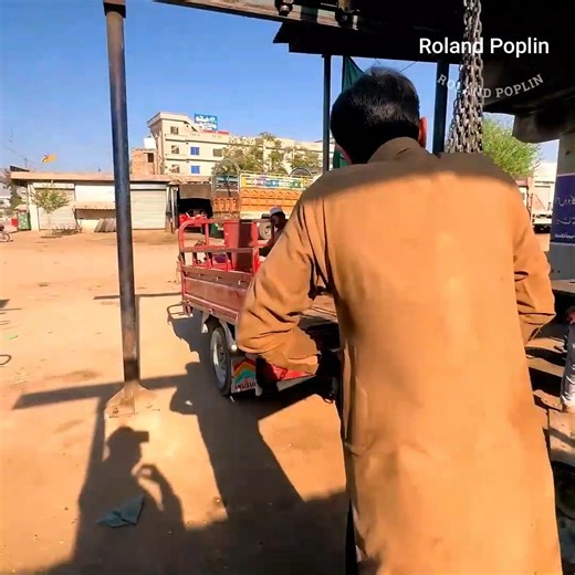 1.6K views | The process of connecting a broken rear axle shaft of a truck caused by an overloaded ama | Mech Lech | Facebook