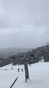 The storm is moving in! Fat snow flakes across the Village as the winds increase. Stay safe out there folks and prepare for some epic powder days ⛷ #mthotham | Mt Hotham Alpine Resort