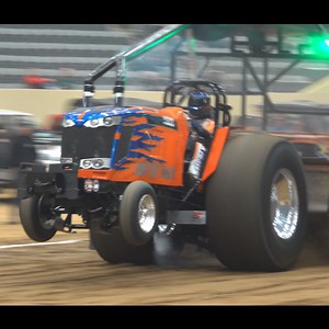 "Constant Sorrow" inside Alltech Arena for the 2024 TNT Kentucky Invitational. #agco #Allischalmers #tratter #hoodstack | BUILT Diesel MAFIA