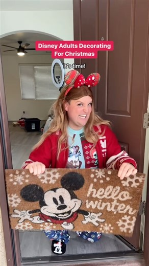 178K views · 2.7K reactions | Disney Adults Decorating For Christmas! #disney #christmas #funnyreels #disneyreels #mrthomasenglish | Mrthomasenglish | Facebook