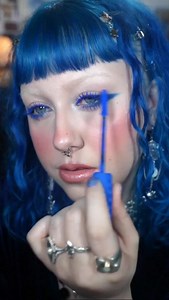 117K views · 56K reactions | turn your mistakes into art!!! this was so liberating ib @daniellemarcan @benefitcosmeticsuk Bad Gal Bang blue mascara* @DanessaMyricksBeauty Lightwork palette* @kaleidosmakeup Sky Walker highlighter, ‘Hickory’ lip pencil & ‘Prismelt’ lip melt* @beautybay Bright matte & Metamorphic palettes* @rimmellondon Scandaleyes eyeliner ‘cobalt blue’* (*gifted) | Pippa Barnes | Facebook