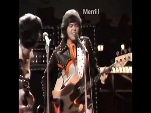 The Osmonds son un grupo de música estadounidense con una larga y variada carrera que comenzó en 1958. Sus componentes comenzaron cantando al estilo Barbershop cuando eran niños, y pronto alcanzaron el éxito internacional como ídolos musicales adolescentes. | Baúl del Tiempo