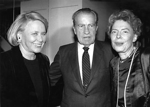 Liz Smith, famous gossip columnist and former Daily News writer, dead at 94